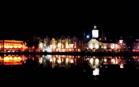 Hafenblick Stavanger bei Nacht